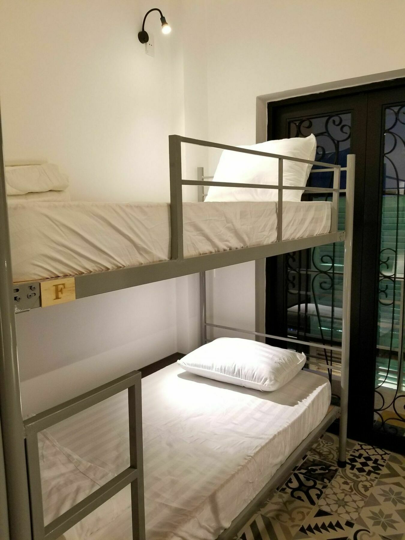 Timemark Travel Homestay & Hostel Ho Şi Min Dış mekan fotoğraf