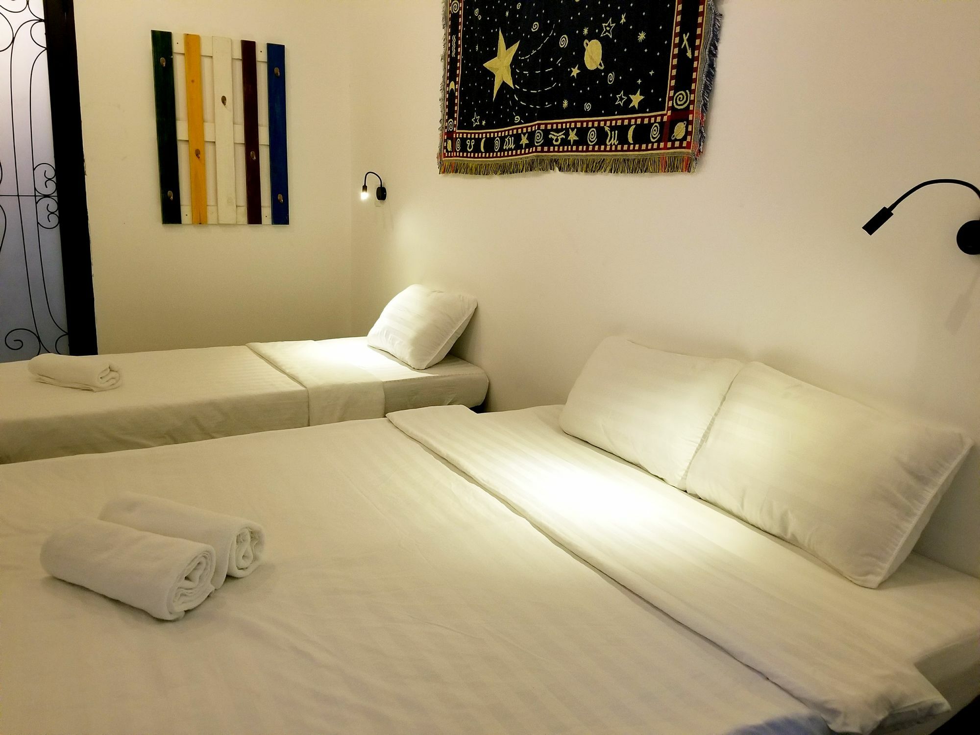 Timemark Travel Homestay & Hostel Ho Şi Min Dış mekan fotoğraf