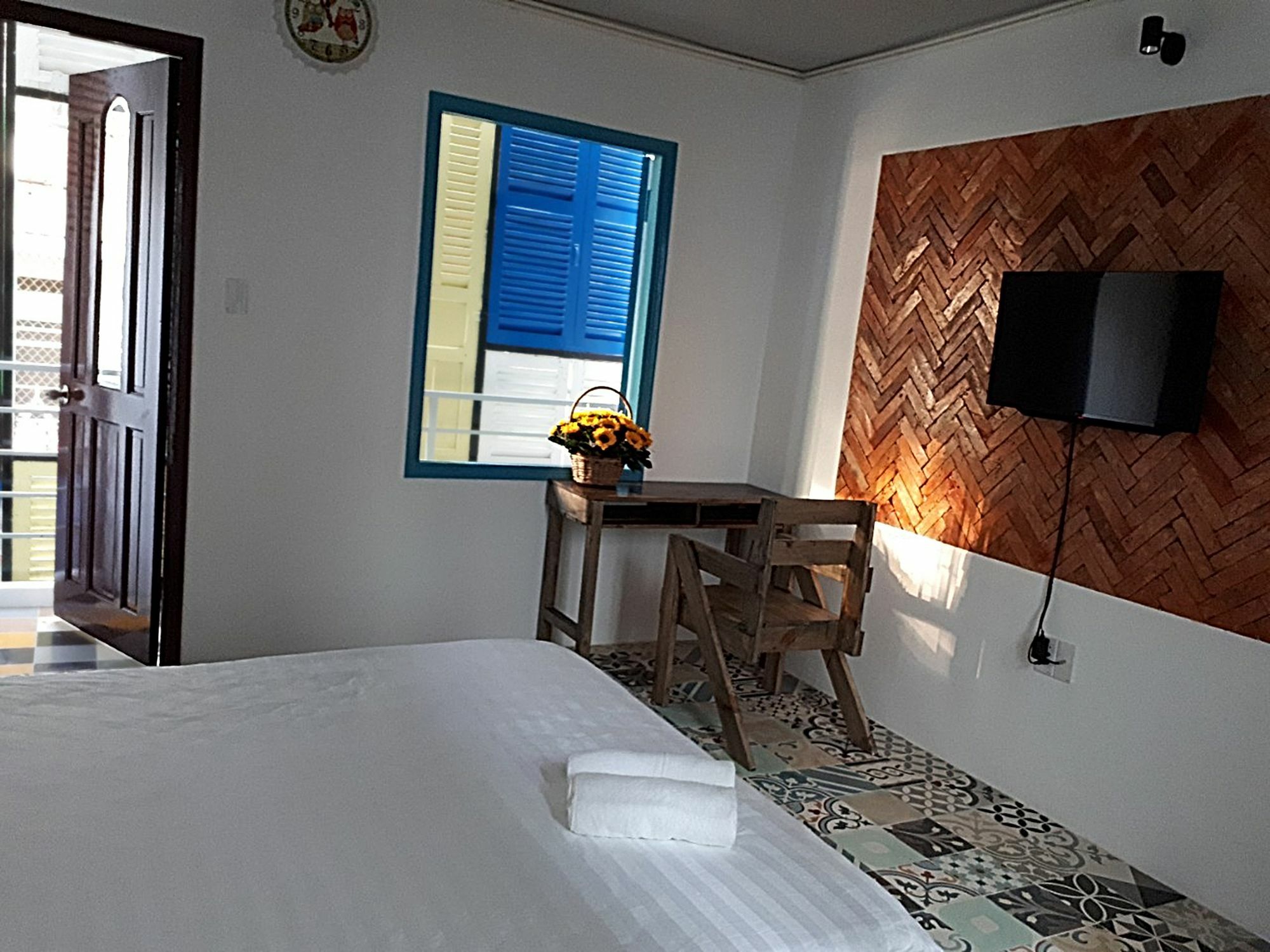 Timemark Travel Homestay & Hostel Ho Şi Min Dış mekan fotoğraf