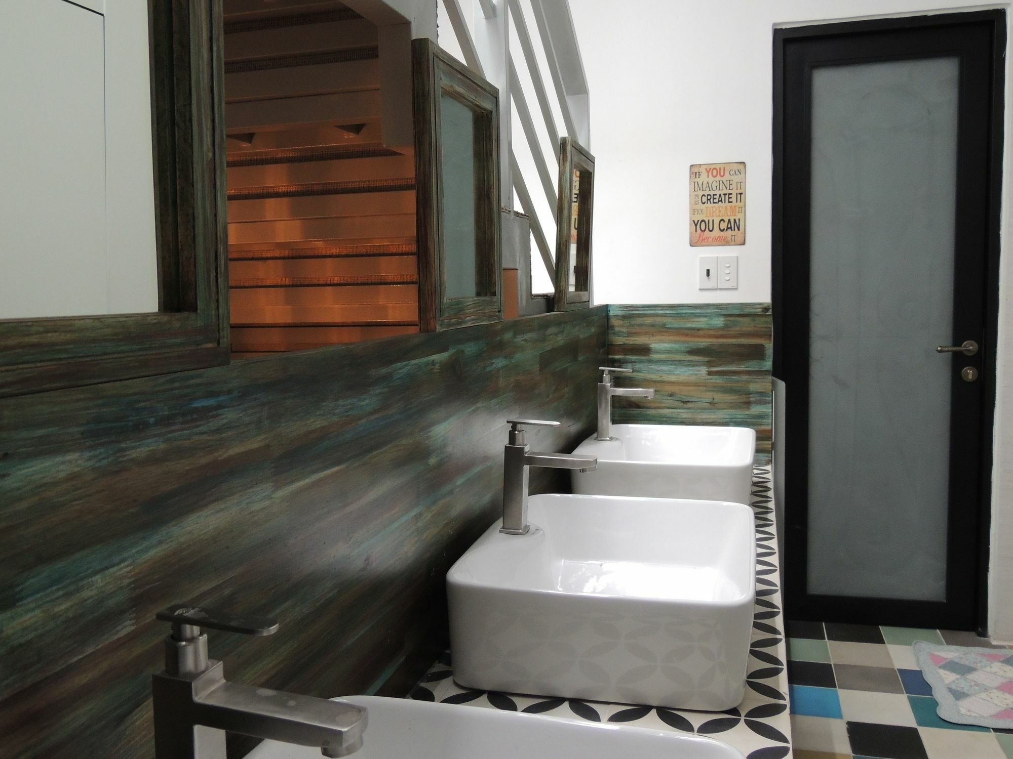 Timemark Travel Homestay & Hostel Ho Şi Min Dış mekan fotoğraf