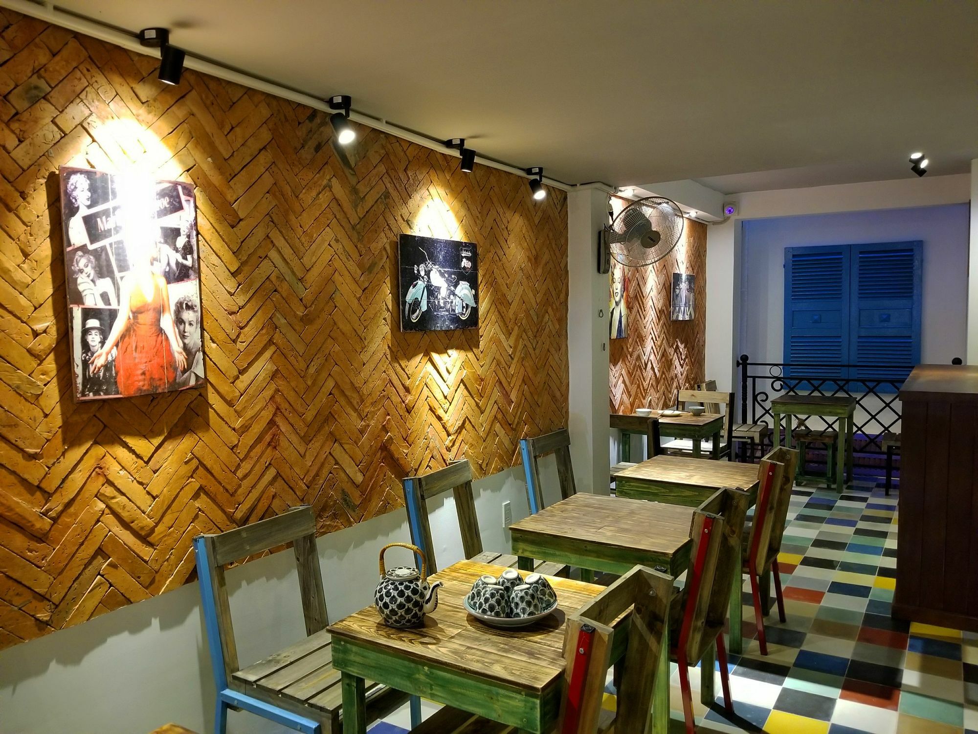 Timemark Travel Homestay & Hostel Ho Şi Min Dış mekan fotoğraf
